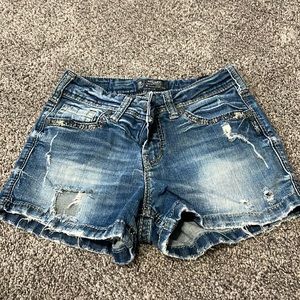 Silver Suki Short. Size 28W/3L